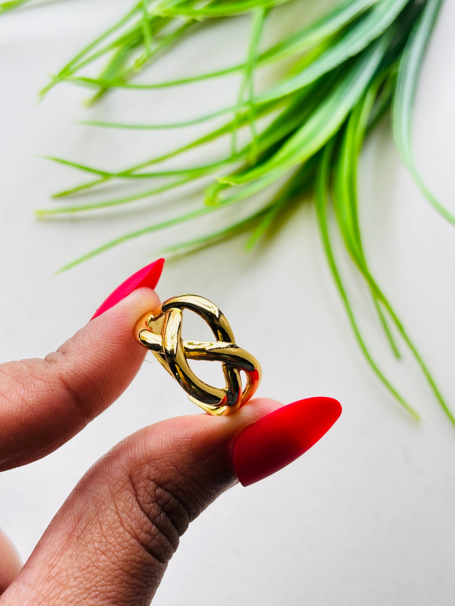 Twisted Tale Ring