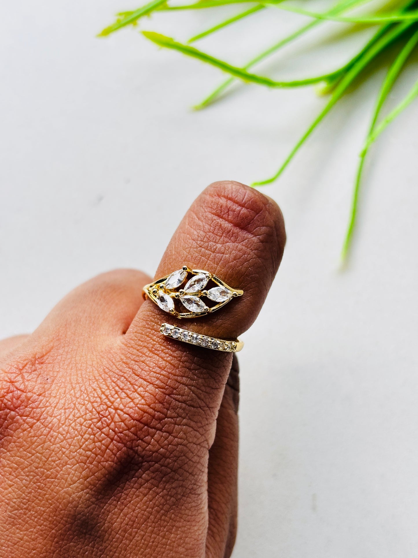 Flora Pave Ring