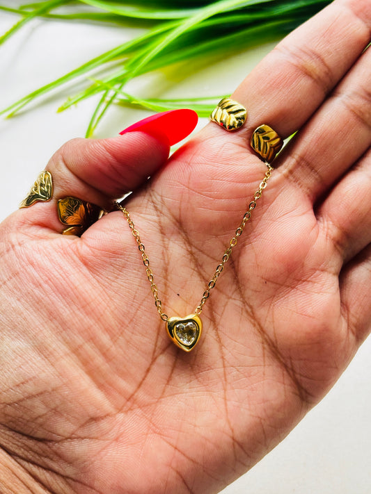 Minimal Studded Heart Necklace