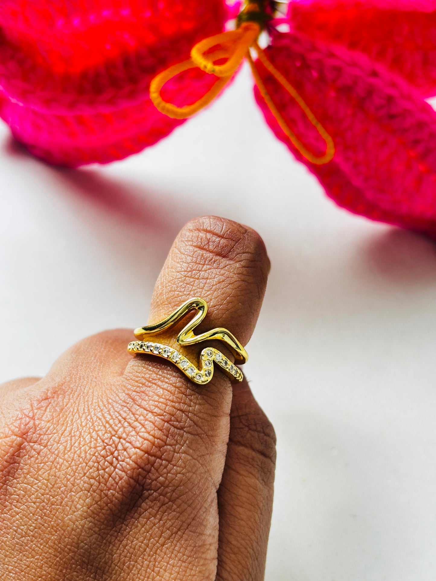 S Curve Statement Ring