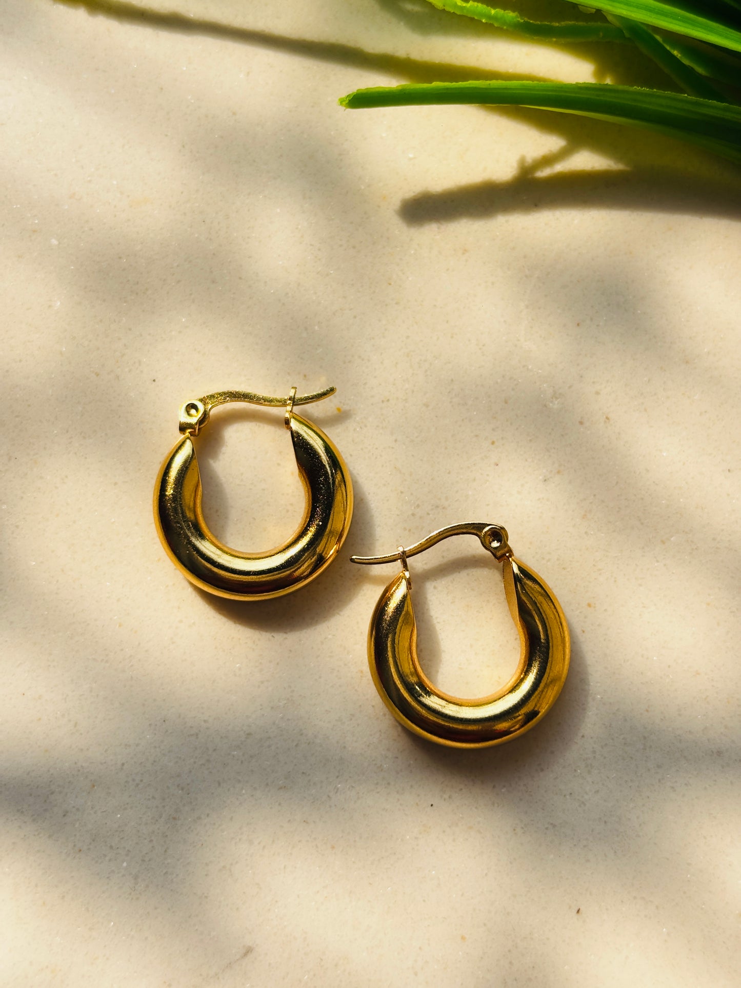 Basic Round Hoops 1.0