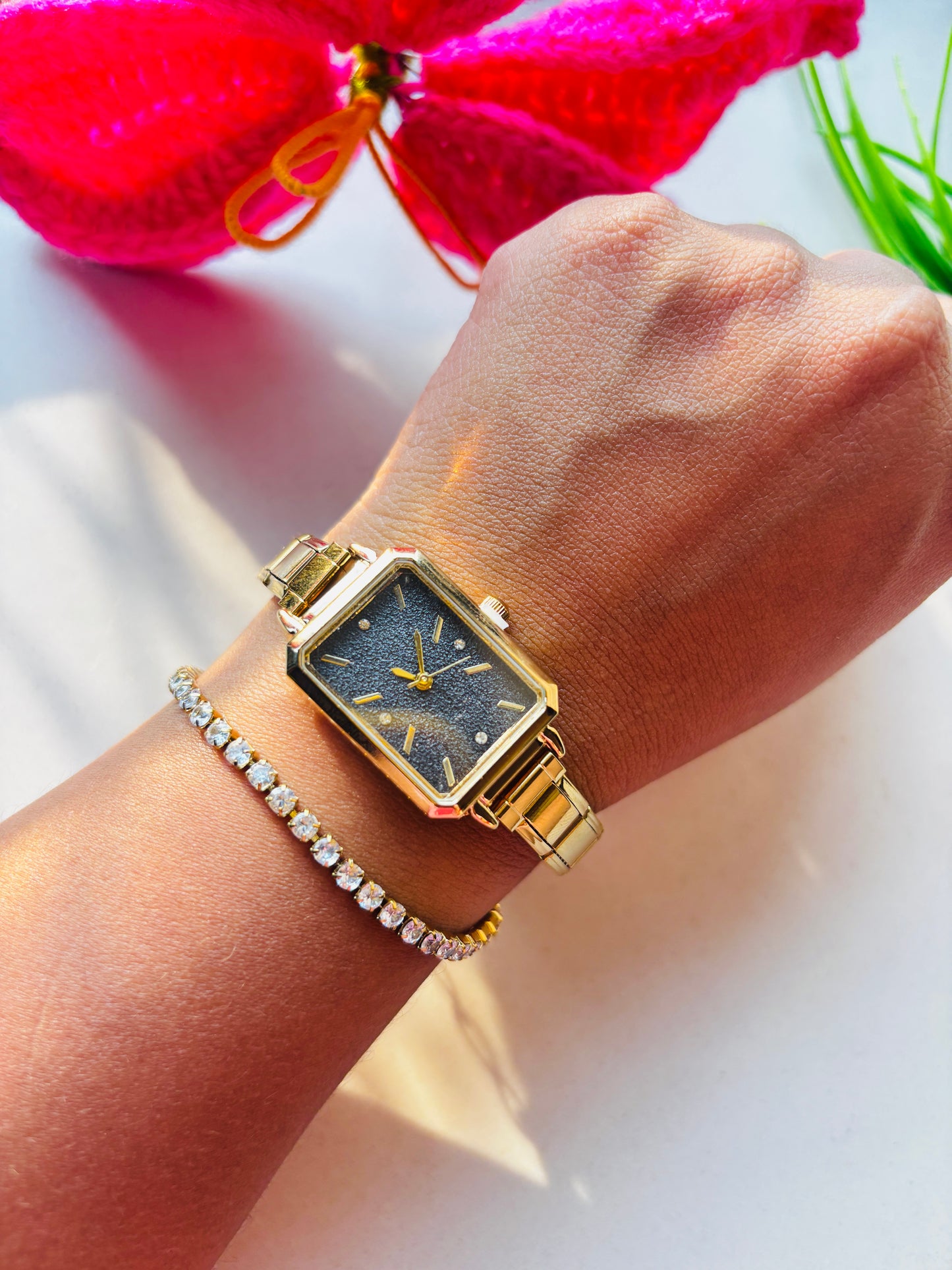 Black Gold Adjustable Vintage Watch