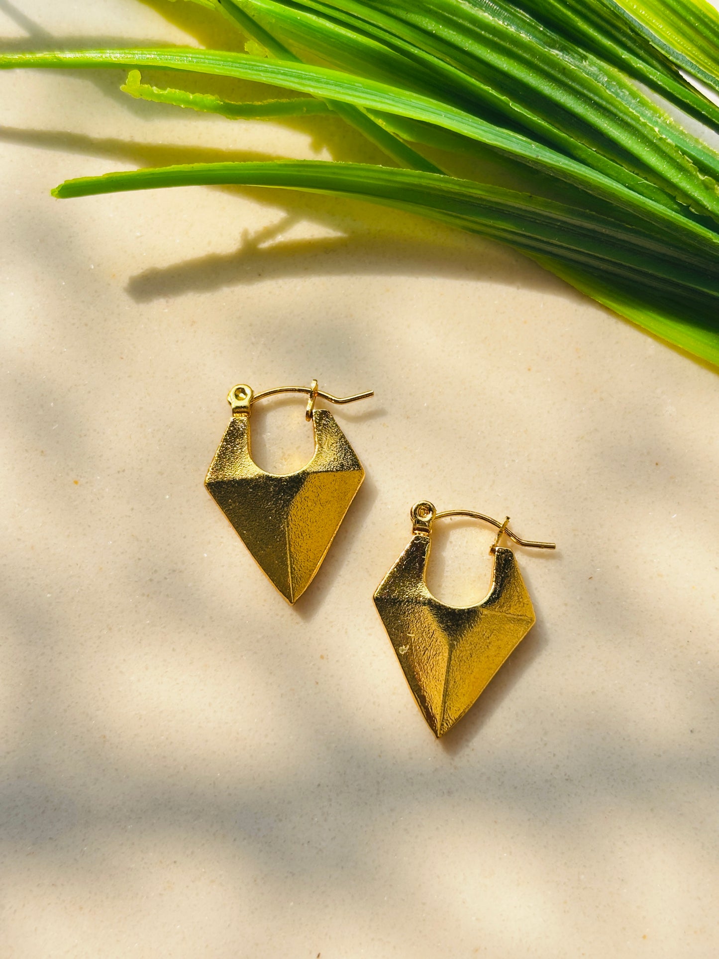 Geometric Hoops