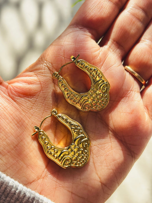 Statement Hoops