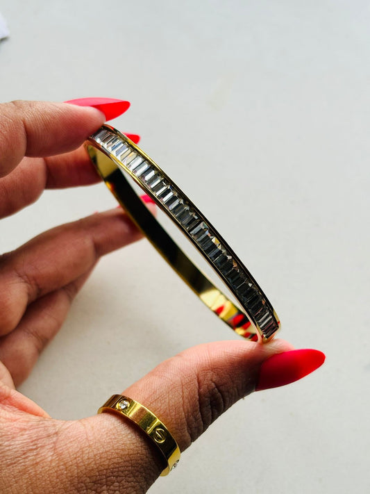 Elegant Linear Crystal Gold Bangle